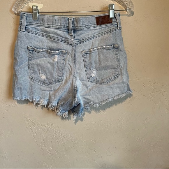Hollister Ultra High Rise Vintage Distressed Denim Shorts - Picture 6 of 12